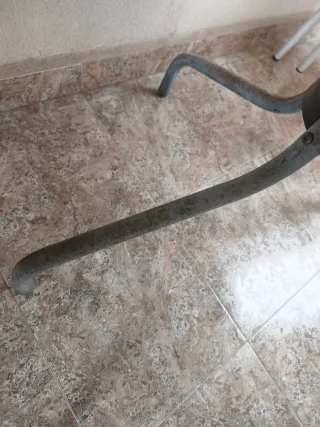 Mesa redonda terraza cristal y metal