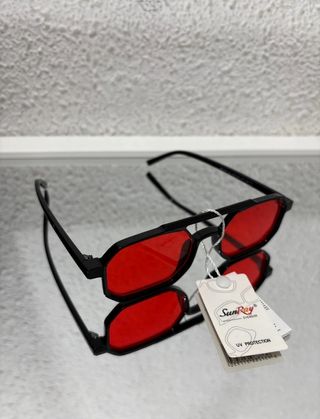 Gafas de sol SunRay negras y rojas