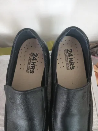 Zapatos negros 24 horas