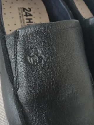 Zapatos negros 24 horas