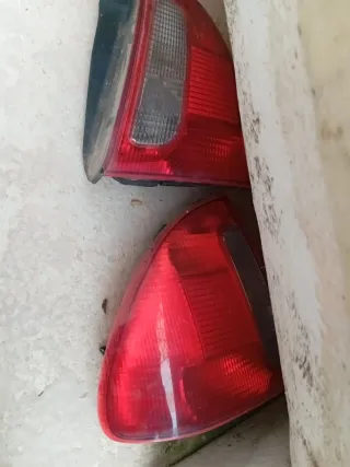 Pilotos Traseros Rover 45