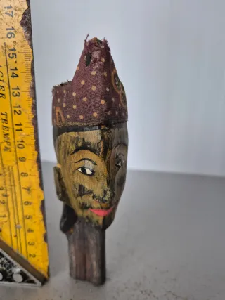 Antigua cabeza marioneta Wayang Golek