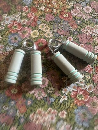 Fortalecedores de mano sin usar