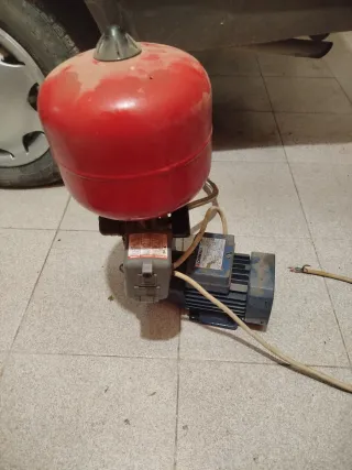 Bomba de gasoil con presostato y calderín