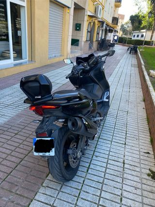 Yamaha Tmax 560 Tech Max Negra