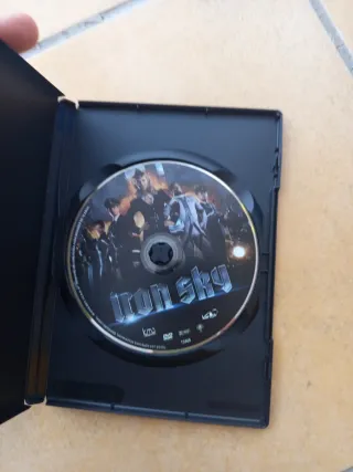 DVD Iron Sky: Llegamos en son de Paz