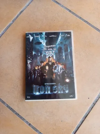 DVD Iron Sky: Llegamos en son de Paz