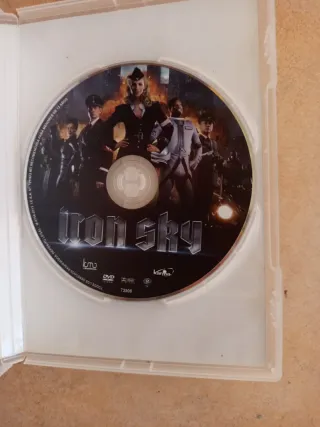 DVD Iron Sky: Llegamos en son de Paz