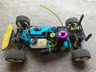 Coche RC Gasolina Bycmo 4x4 con mesa