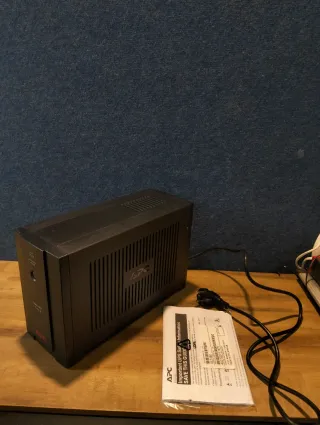 APC BX1400U-FR 1400VA 700W SAI UPS