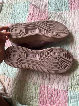 Tenis Nike Morado/Plateado