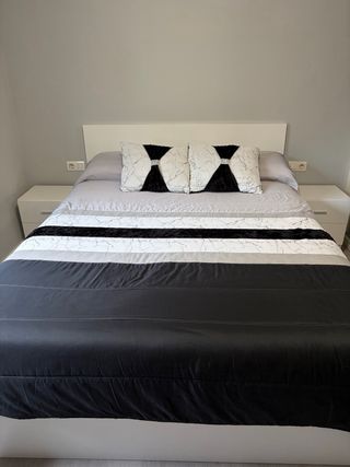 Edredón Cama 150 cm con dos cojines a juego.