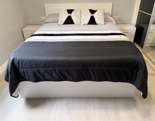 Edredón Cama 150 cm con dos cojines a juego.