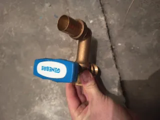 Válvula de riego con conexión rápida