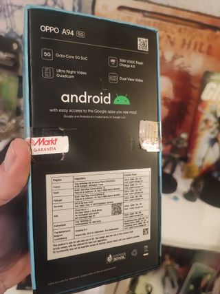 Scatola Oppo A94 con caricabatterie nuovo