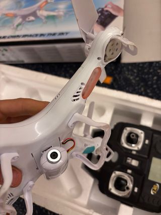 Dron Syma X5C con telecomando