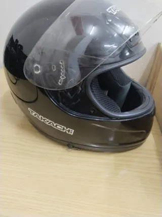 Casco de moto negro TAKACHI
