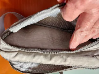 Bolso Kipling,Color gris