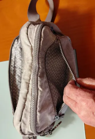 Bolso Kipling,Color gris