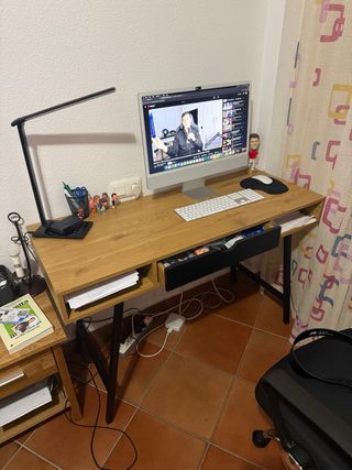 Escritorio madera y metal