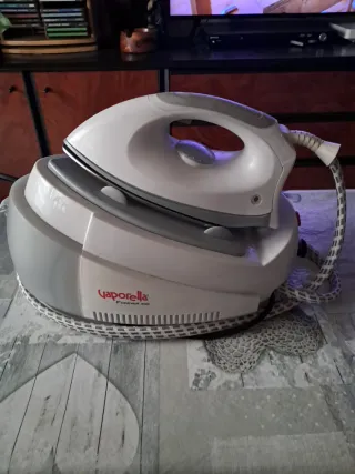 Centro de Planchado Vaporella Forever 400