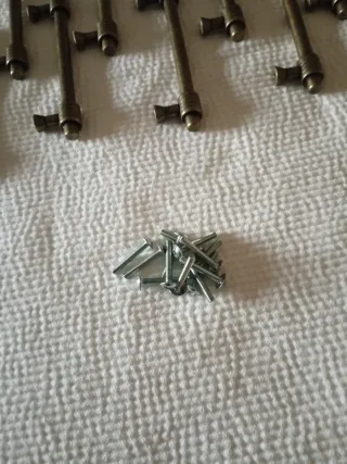 13 Tiradores Zamak Cuero Viejo