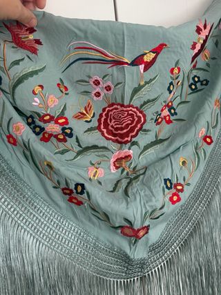 Mantoncillo Flamenco Bordado verde agua