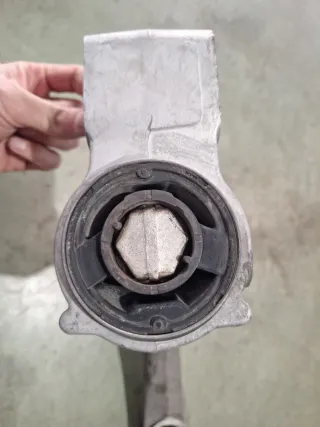 Brazo suspensión inferior Alfa 159 Izquierdo