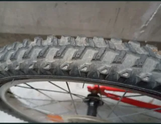 Bicicleta Infantil Vermelha B'Twin