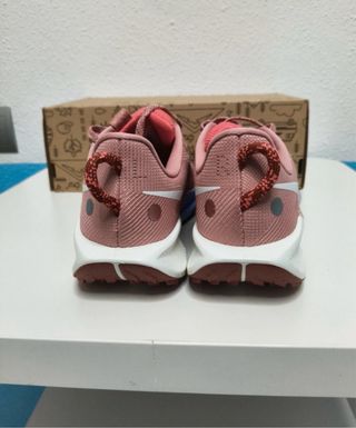 Nike Pegasus Trail 5 Talla 38.5 Nuevas