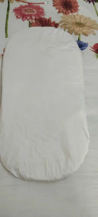 Moisés para bebé blanco y verde