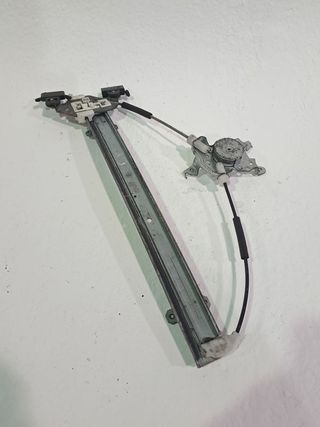 ELEVALUNAS DELANTERO DERECHO NISSAN X-TRAIL (T30) (2)