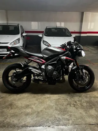 Triumph Street Triple 765 R 2020 Impecable Extras