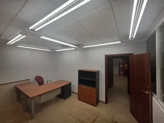 Venta locales en Calle Lucenqui