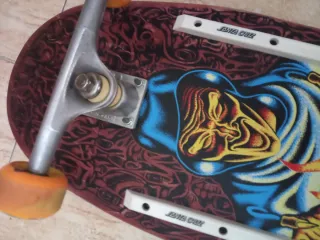 Skate Santa Cruz Tom Knox Firepit 10" Reissue.