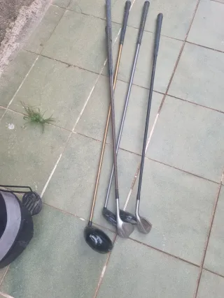 Palos de golf Callaway, Yamaha, Wilson
