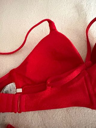 Biquíni Oysho rosa forte - tamanho S