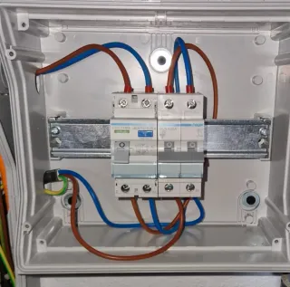 Electricista 24h en Lloret de Mar ⚡ Averías y Bole