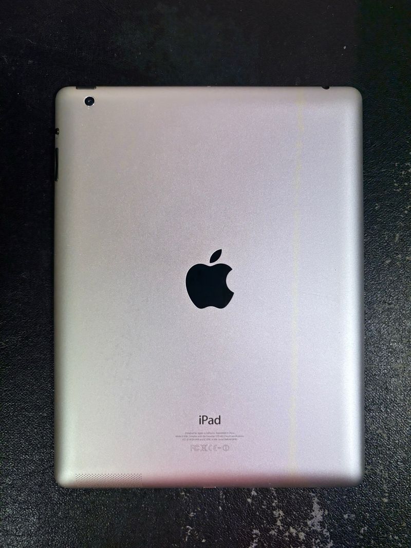 iPad 4 16GB – Funciona perfecto – Ideal niños afbeelding 2