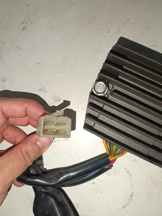 Regulador Honda VFR 750 1989