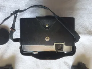 Consegna di vecchie fotocamere Yashica