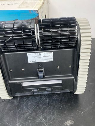 Robot Limpiafondos Piscina Negro/Plata