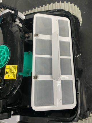 Robot Limpiafondos Piscina Negro/Plata