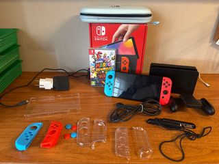Nintendo Switch OLED + Super Mario 3D World
