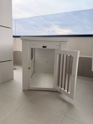 Caseta para perro pequeño blanca Perfecto estado
