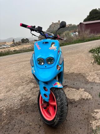Yamaha BWS Spy Scooter Azul/Rosa