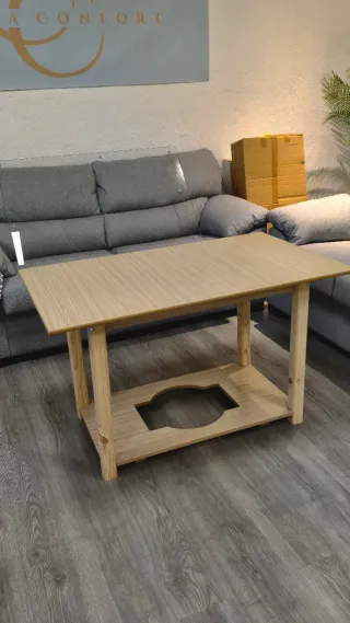Mesa de comedor de madera