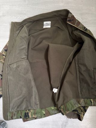 Forro polar boscoso pixelado