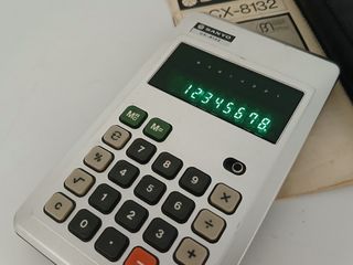 Calculadora Sanyo CX-8132 LED verde