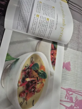 Llibre:  La cuina de sempre, al dia.